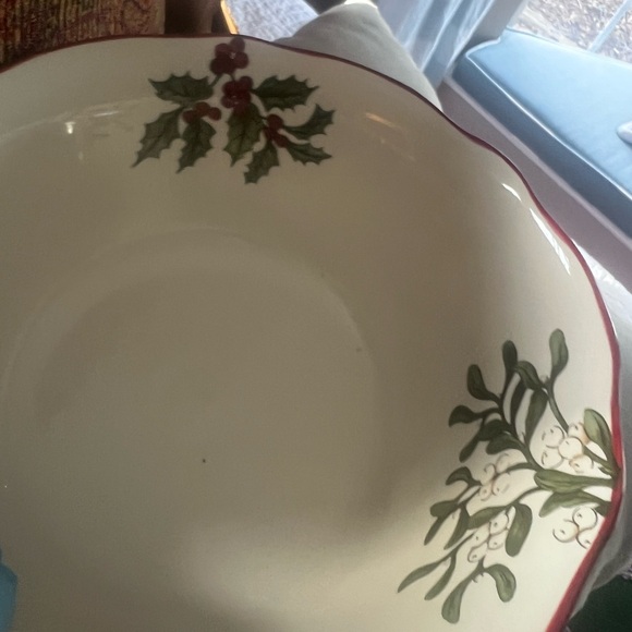 Vintage Better Homes & Gardens Holiday Serving Bowl - Picture 3 of 5